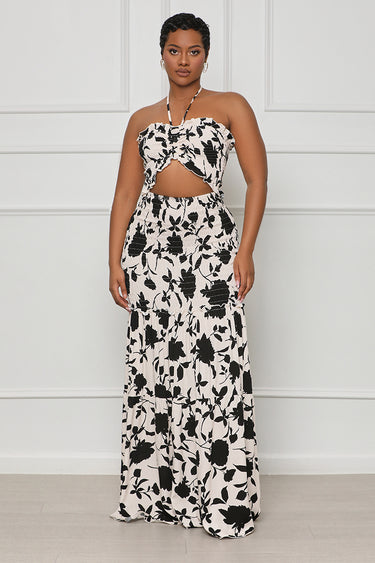 Lilly's Kloset - The dress your Summer wardrobe needs! ✨ Shop our 'Tropical  Vacay High Slit Maxi Dress' and other New Arrivals online and in-store.  www.lillyskloset.net 9000 Hempstead Rd. Houston, TX #houstonboutique